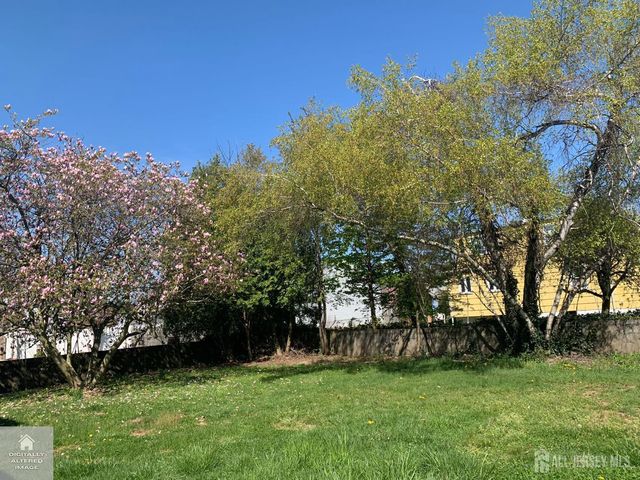 11 Pelham Avenue, Edison, NJ 08034