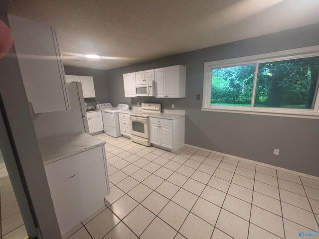 2210 Norwood Drive, Huntsville, AL 35810