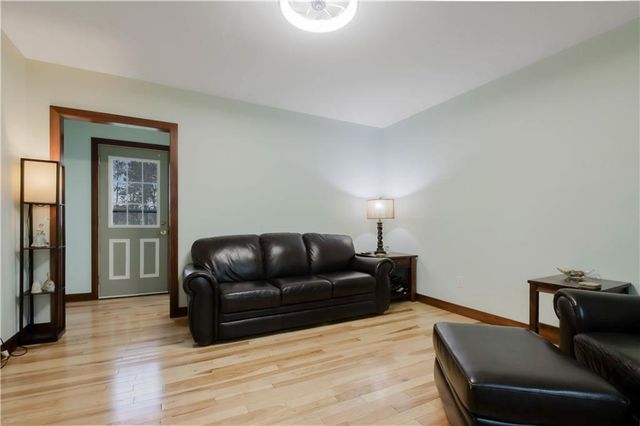 5217 E Hamilton Avenue, Eau Claire, WI 54701