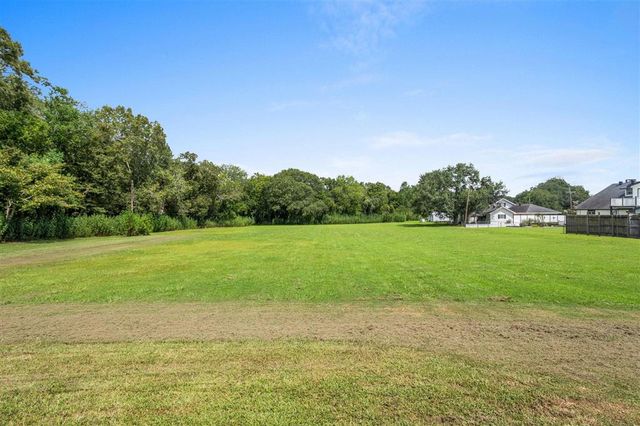 310 Louviere, Welsh, LA 70591