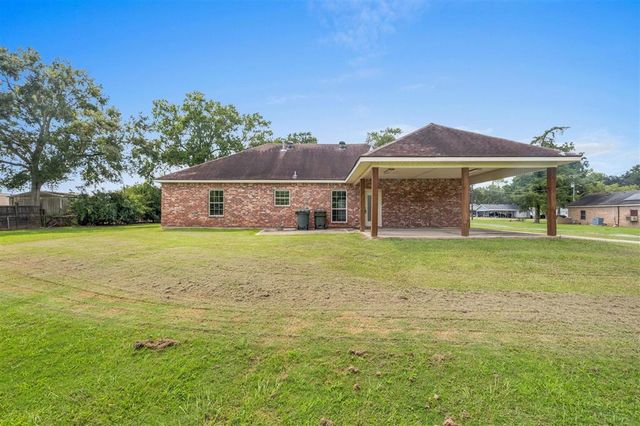 310 Louviere, Welsh, LA 70591