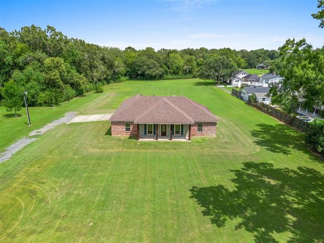 310 Louviere, Welsh, LA 70591