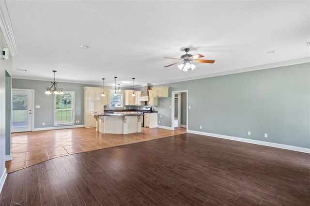 310 Louviere, Welsh, LA 70591