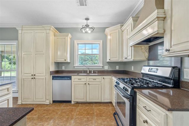 310 Louviere, Welsh, LA 70591