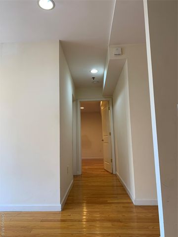 82-65 116th Street 603, Richmond Hill North, NY 11418