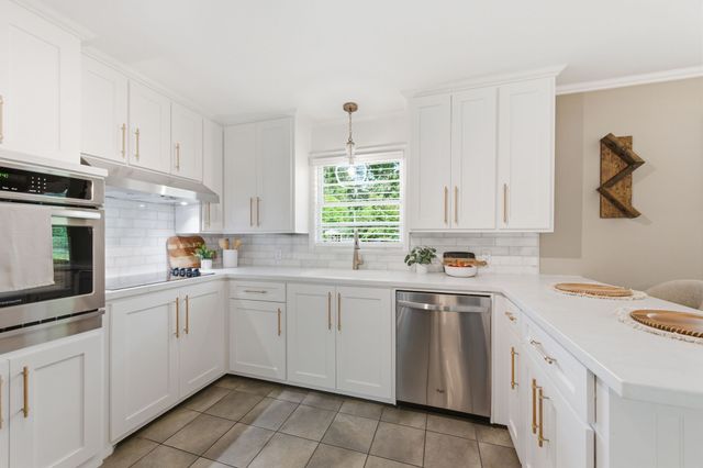 1225 Davidson Rd, Nashville, TN 37205