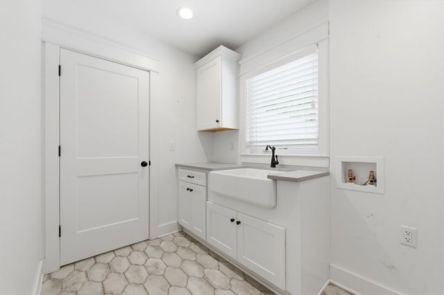 1225 Davidson Rd, Nashville, TN 37205