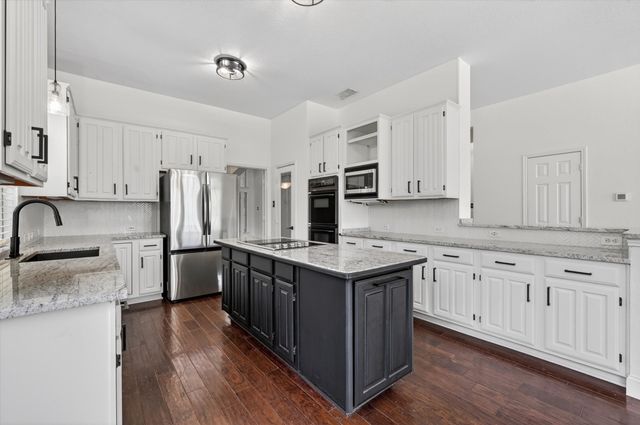 2400 Sweet Grass Trail, Flower Mound, TX 75028