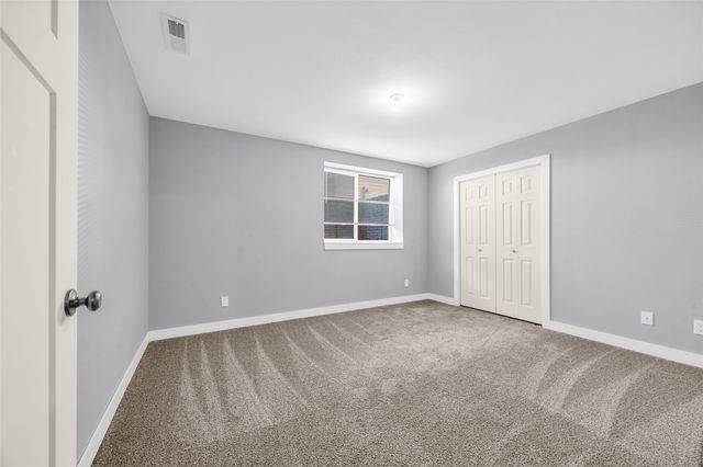 2459 Rookwood Lane, Marion, IA 52302