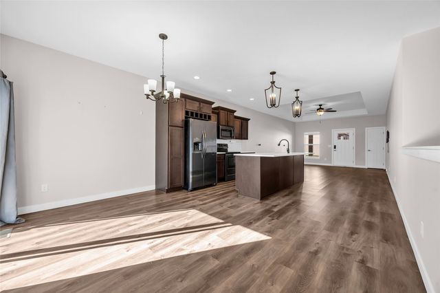 2459 Rookwood Lane, Marion, IA 52302