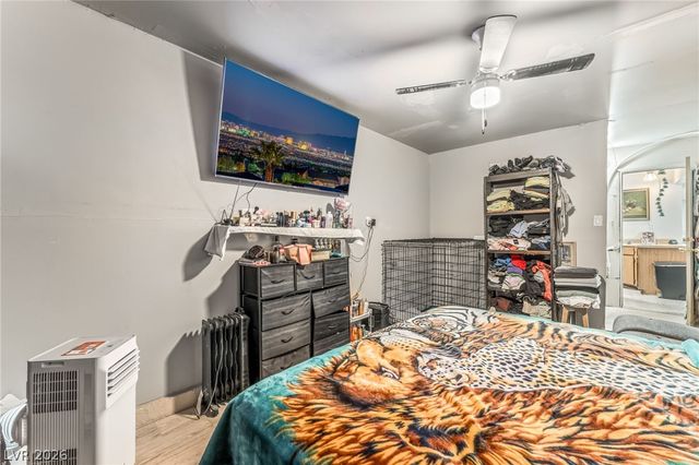 108 Sirnoble Street, Las Vegas, NV 89110