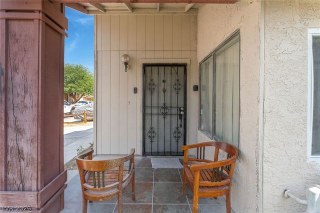 108 Sirnoble Street, Las Vegas, NV 89110