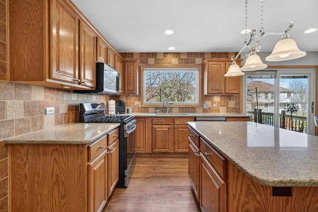 113 Woodlet Lane, Bolingbrook, IL 60490