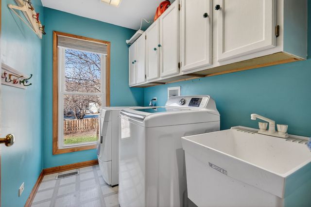 113 Woodlet Lane, Bolingbrook, IL 60490