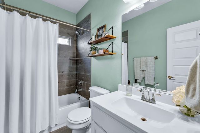2400 Peebles Lane, Denton, TX 76207
