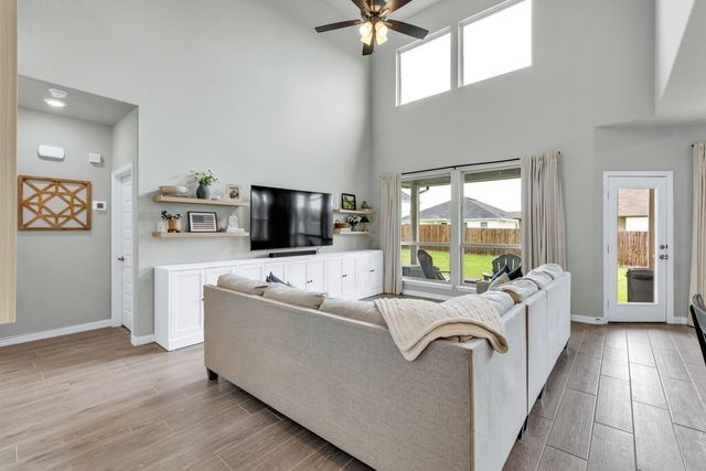 2400 Peebles Lane, Denton, TX 76207