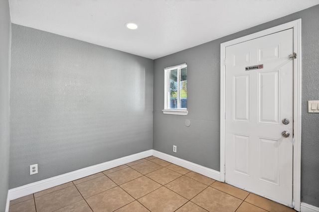 3813 23rd Ave, Sacramento, CA 95820