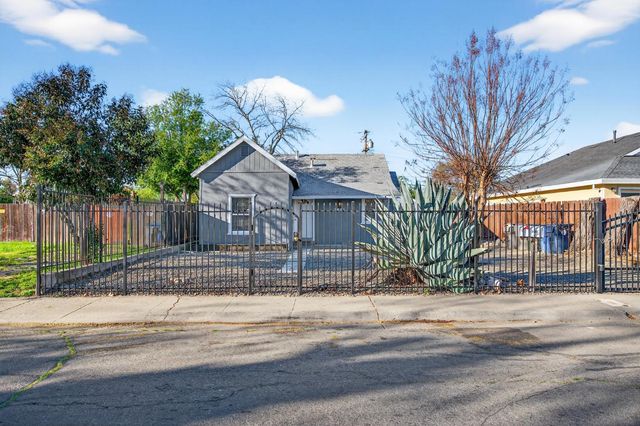 3813 23rd Ave, Sacramento, CA 95820