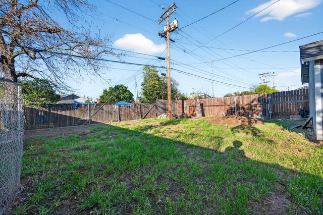 3813 23rd Ave, Sacramento, CA 95820