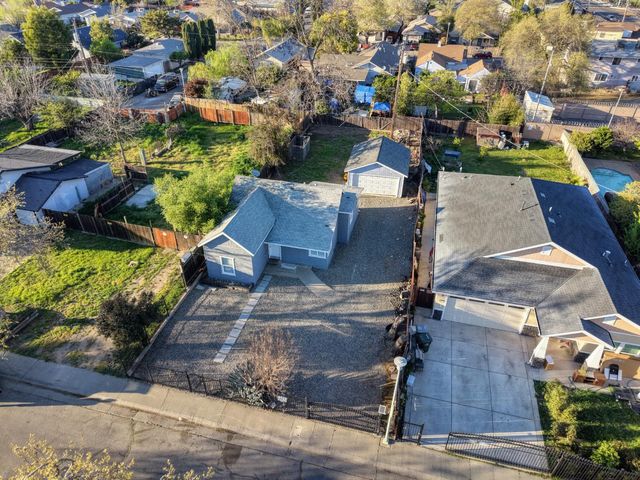 3813 23rd Ave, Sacramento, CA 95820