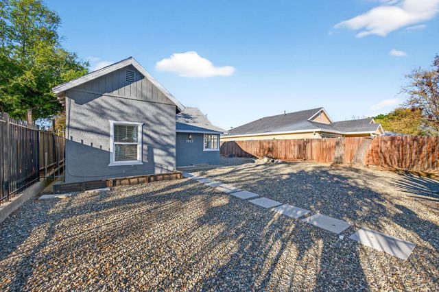 3813 23rd Ave, Sacramento, CA 95820