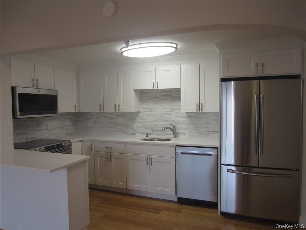 123 Mamaroneck Avenue 111, Mamaroneck, NY 10543