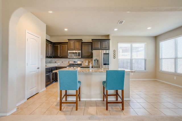 10256 Little Falls Trail, Fort Worth, TX 76177