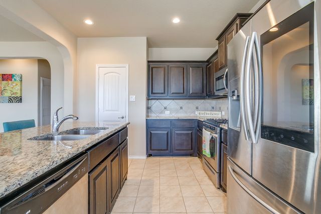 10256 Little Falls Trail, Fort Worth, TX 76177