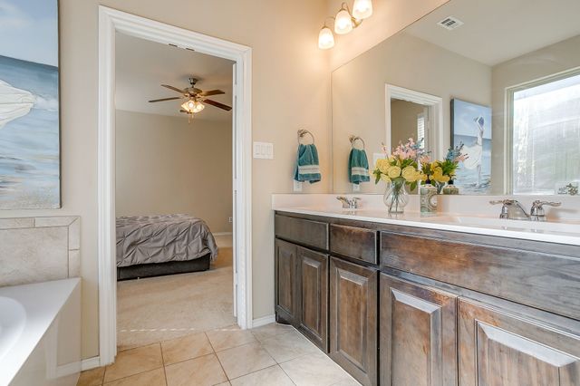 10256 Little Falls Trail, Fort Worth, TX 76177