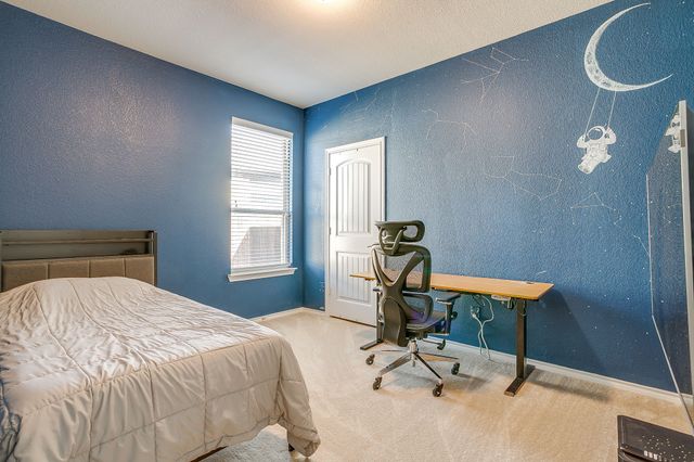 10256 Little Falls Trail, Fort Worth, TX 76177