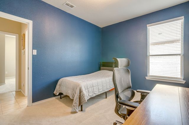 10256 Little Falls Trail, Fort Worth, TX 76177