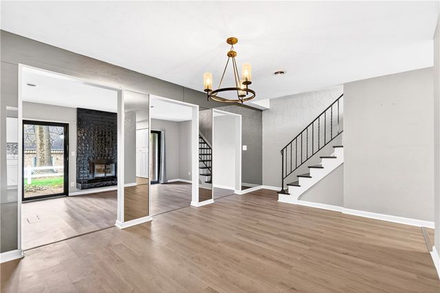 802 Casa Vita Dr, Hempfield Twp, PA 15601