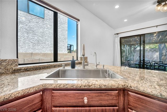 132 Wynntry Drive, Henderson, NV 89074