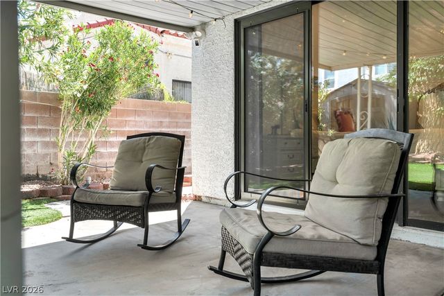 132 Wynntry Drive, Henderson, NV 89074