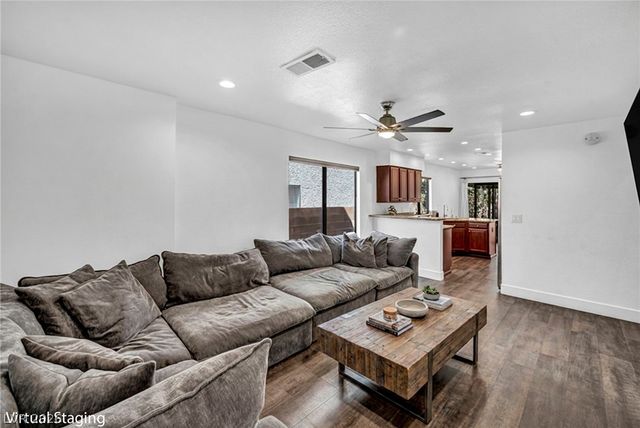 132 Wynntry Drive, Henderson, NV 89074