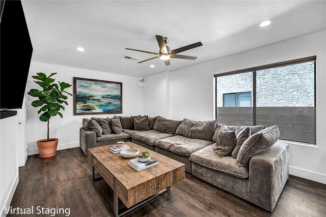 132 Wynntry Drive, Henderson, NV 89074