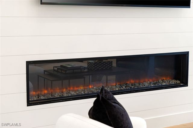 6968 Burnt Sienna CIR, Naples, FL 34109