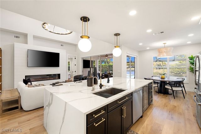 6968 Burnt Sienna CIR, Naples, FL 34109