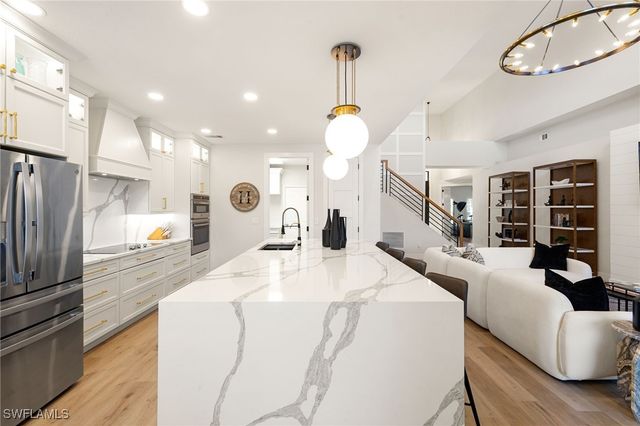 6968 Burnt Sienna CIR, Naples, FL 34109