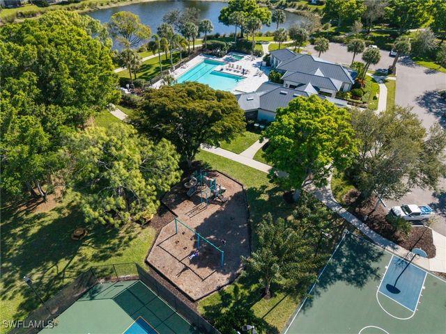 6968 Burnt Sienna CIR, Naples, FL 34109