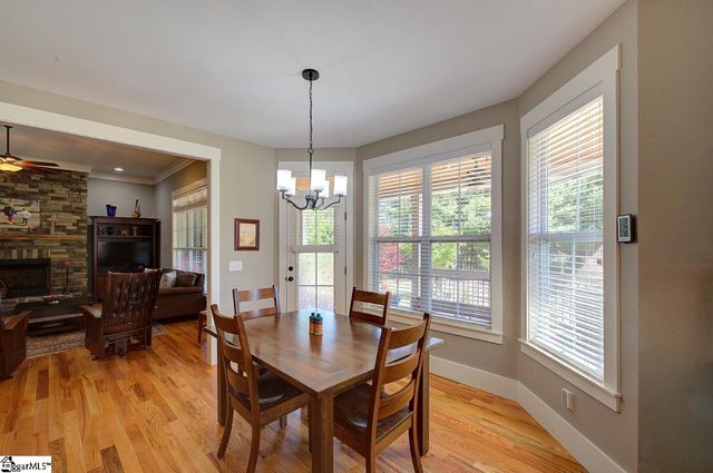 10 Hunters Landing Drive, Greer, SC 29651