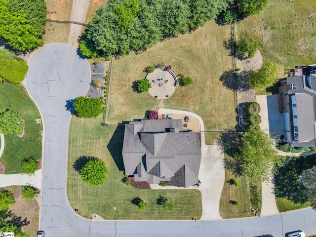 10 Hunters Landing Drive, Greer, SC 29651
