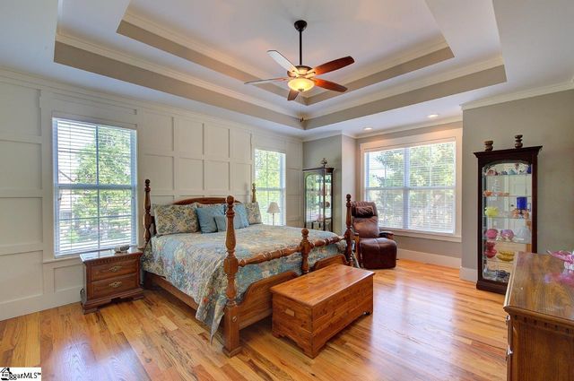 10 Hunters Landing Drive, Greer, SC 29651