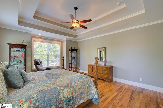 10 Hunters Landing Drive, Greer, SC 29651