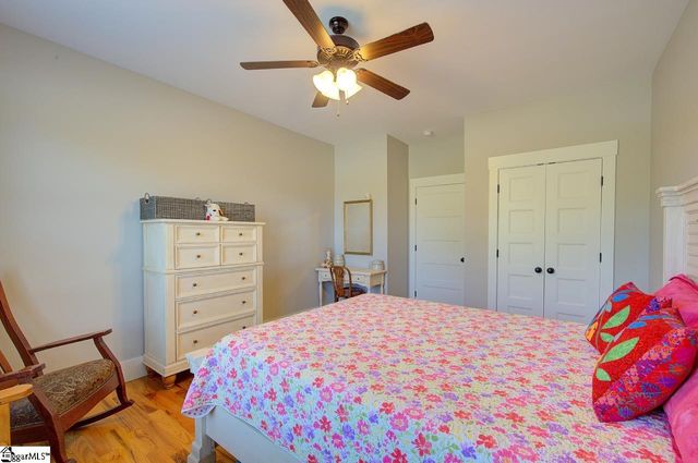 10 Hunters Landing Drive, Greer, SC 29651