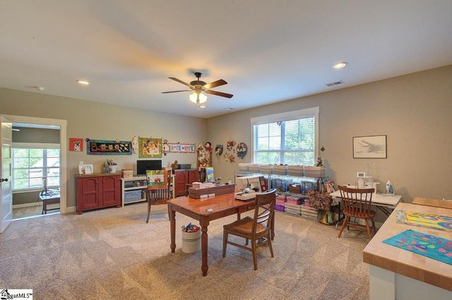 10 Hunters Landing Drive, Greer, SC 29651