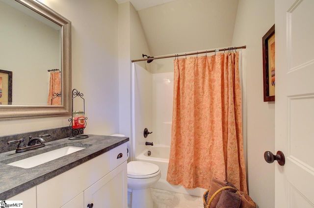 10 Hunters Landing Drive, Greer, SC 29651