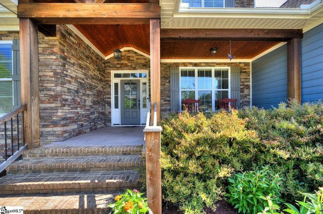 10 Hunters Landing Drive, Greer, SC 29651