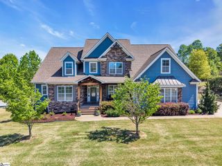 10 Hunters Landing Drive, Greer, SC 29651