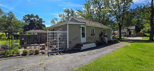 1228 Sherwood Avenue, North Tonawanda, NY 14120